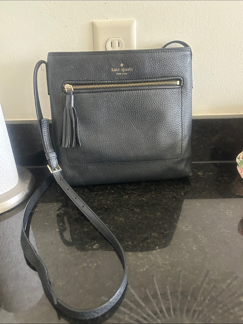 kate spade black pebbled leather crossbody bag with tassel zipper